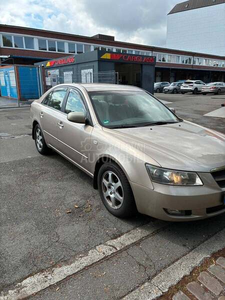 Hyundai Sonata 2.0 d 2006. god. -  kompletan auto u delovima