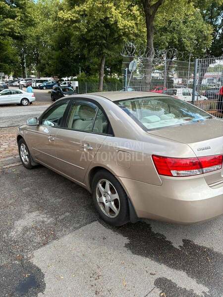 Hyundai Sonata 2.0 d 2006. god. -  kompletan auto u delovima