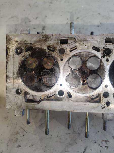 Glava motora 2.4 20v