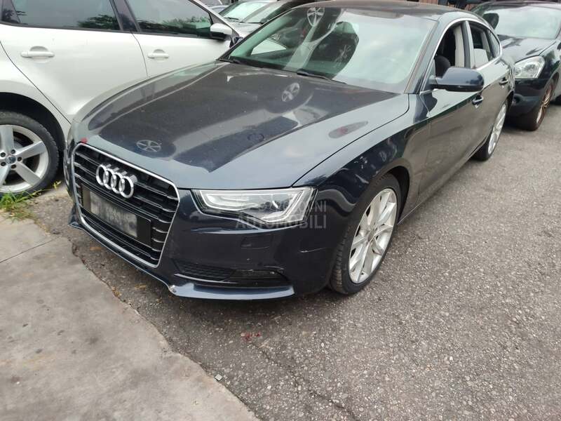 Audi A5 2014. god. -  kompletan auto u delovima
