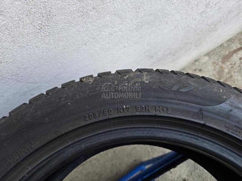 Pirelli 205/60 R17 Zimska