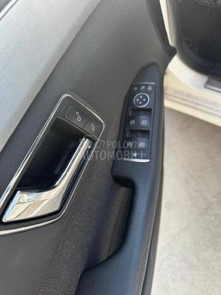 Mercedes Benz E 200 E 200 T CG1