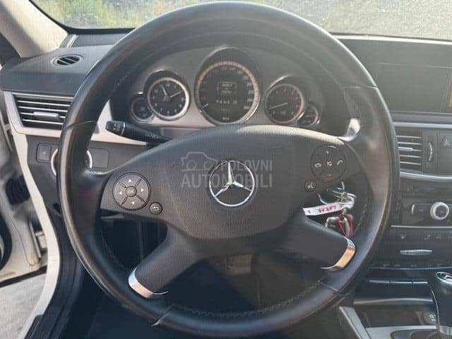 Mercedes Benz E 200 E 200 T CG1