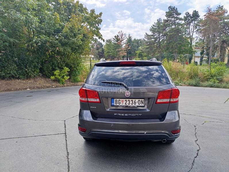 Fiat Freemont 