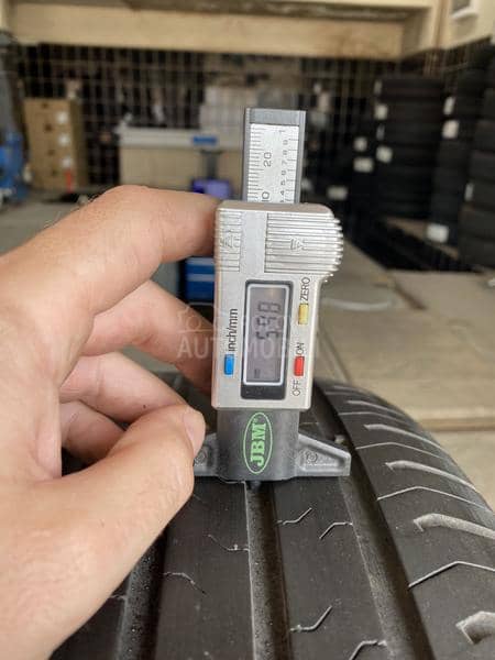 Continental 215/55 R17 Letnja