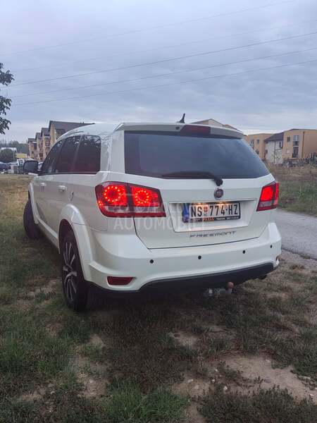 Fiat Freemont 