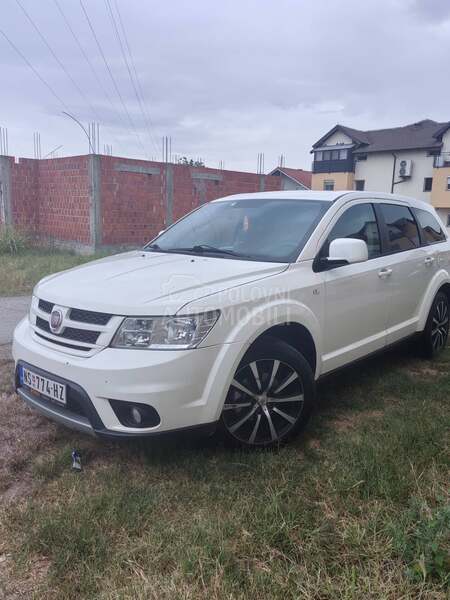 Fiat Freemont 