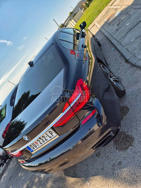 BMW 750 
