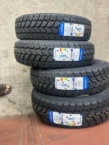 Starmaxx 185/75 R16 Zimska