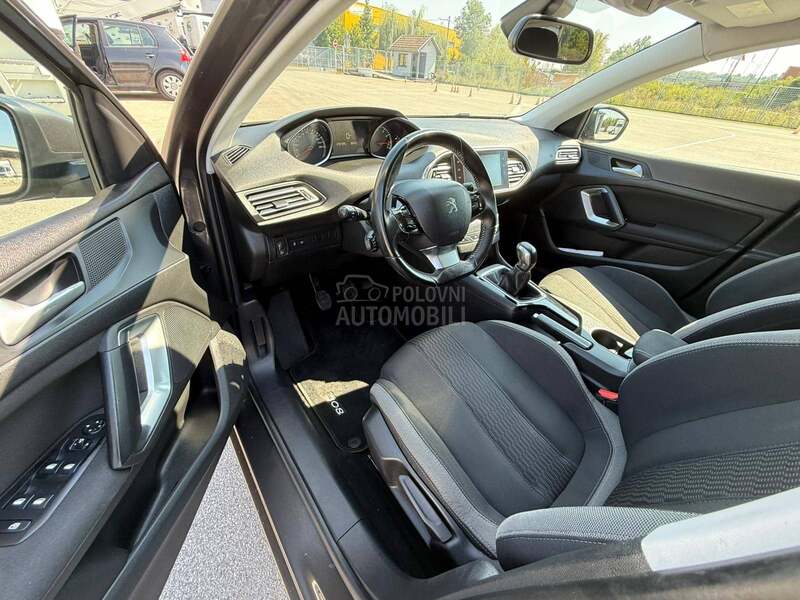 Peugeot 308 1.2