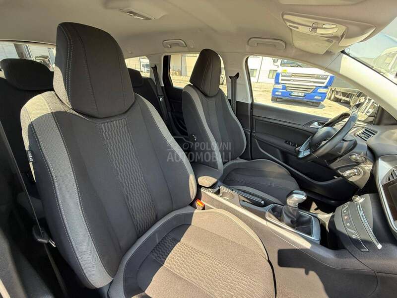 Peugeot 308 1.2