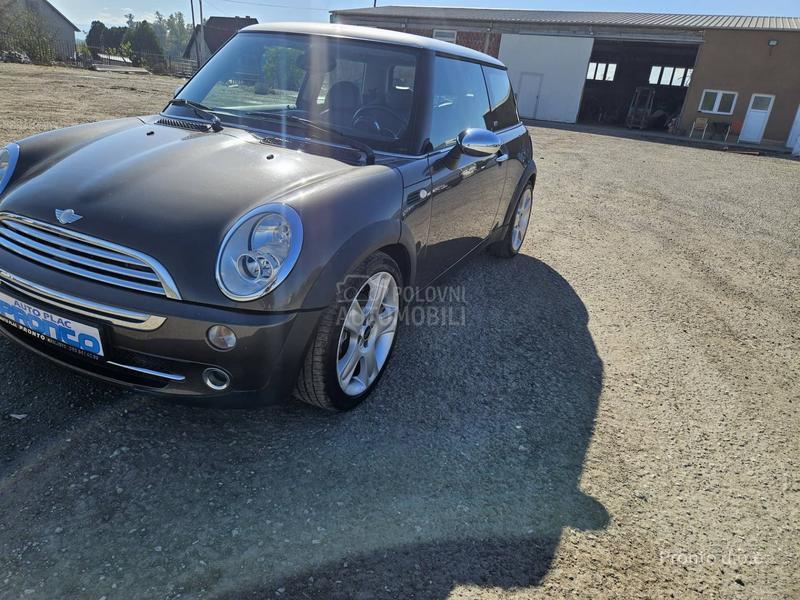 MINI Cooper 1.6