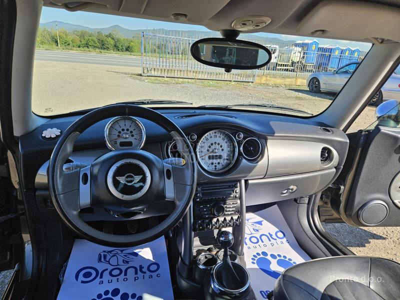 MINI Cooper 1.6
