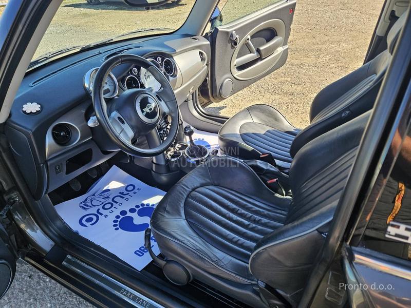 MINI Cooper 1.6