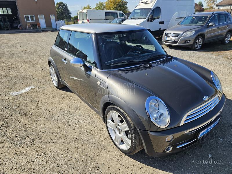 MINI Cooper 1.6