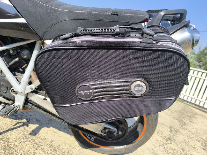KTM 950sm