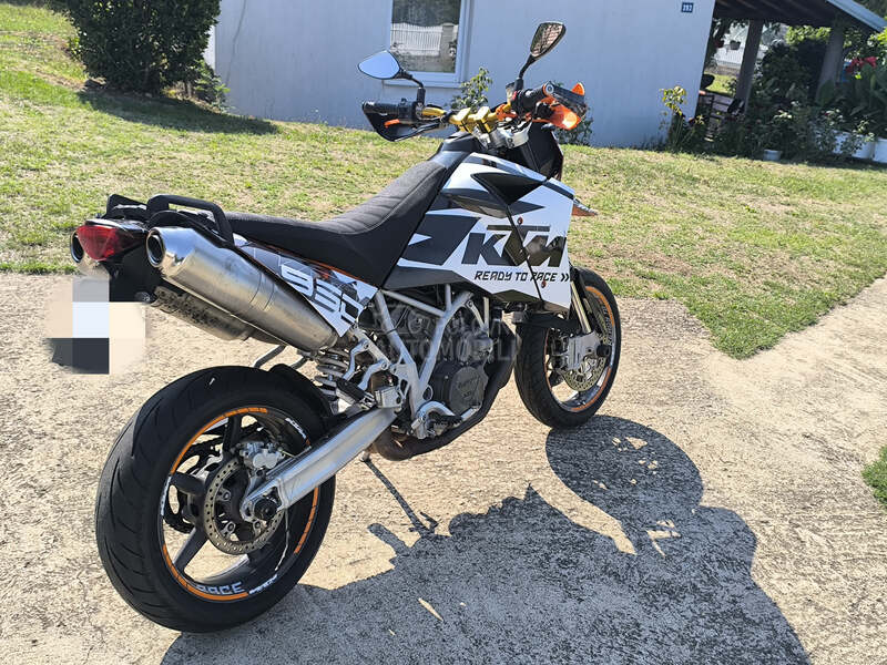 KTM 950sm