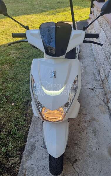 Peugeot Kisbee