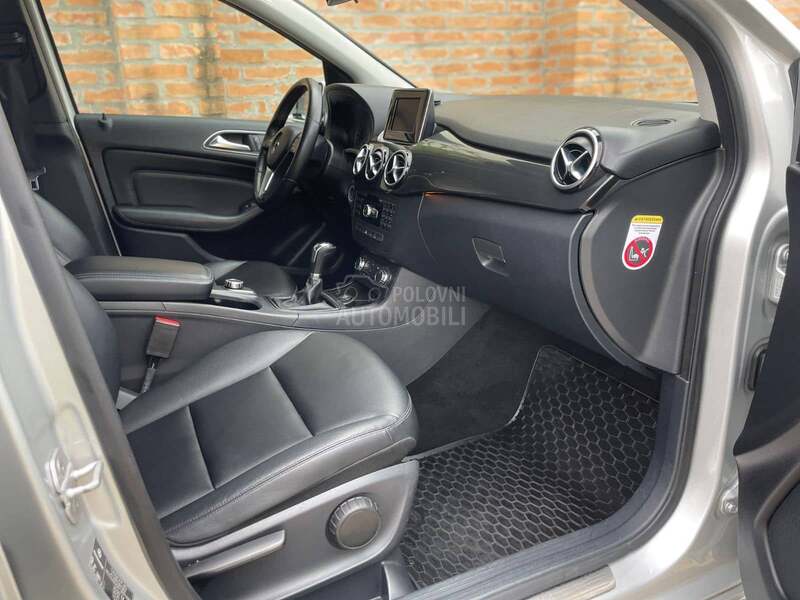 Mercedes Benz B 180 cdi