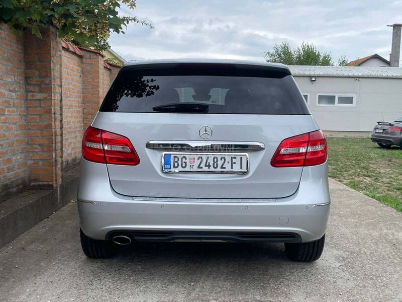 Mercedes Benz B 180 cdi