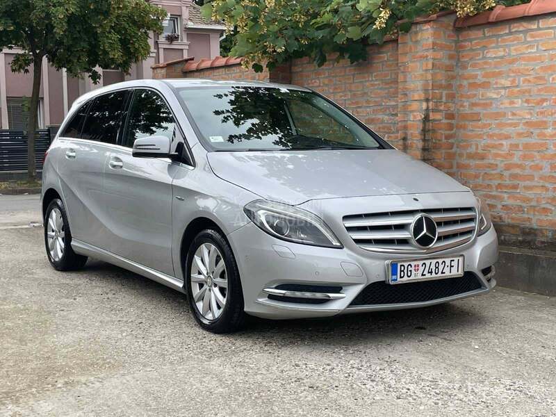 Mercedes Benz B 180 cdi