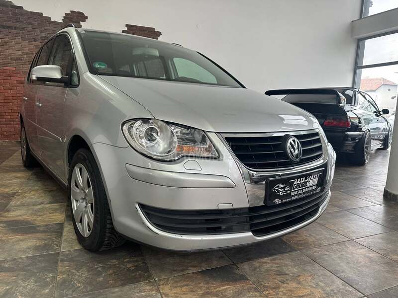 Volkswagen Touran 1.9TDI P.o.k.l.o.n