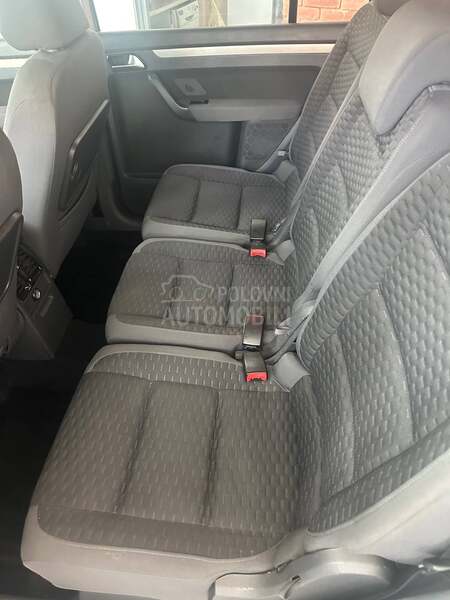 Volkswagen Touran 1.9TDI P.o.k.l.o.n