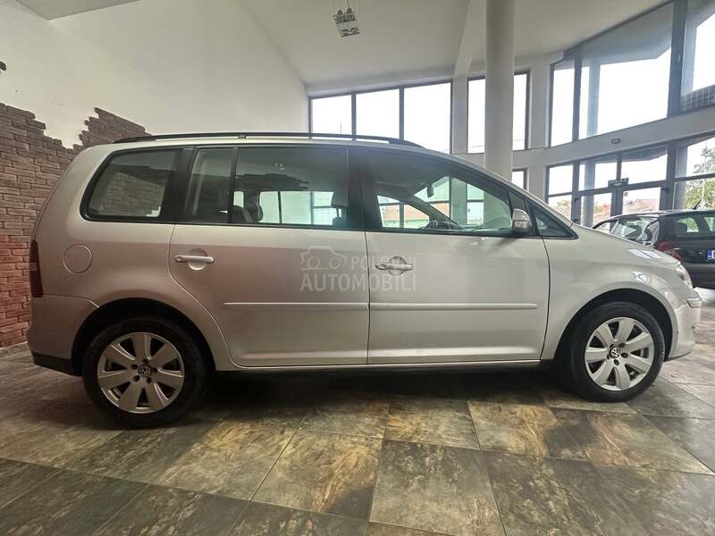 Volkswagen Touran 1.9TDI P.o.k.l.o.n