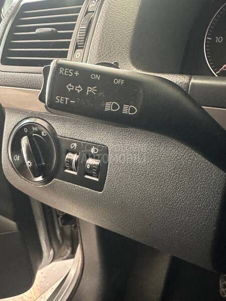 Volkswagen Touran 1.9TDI P.o.k.l.o.n