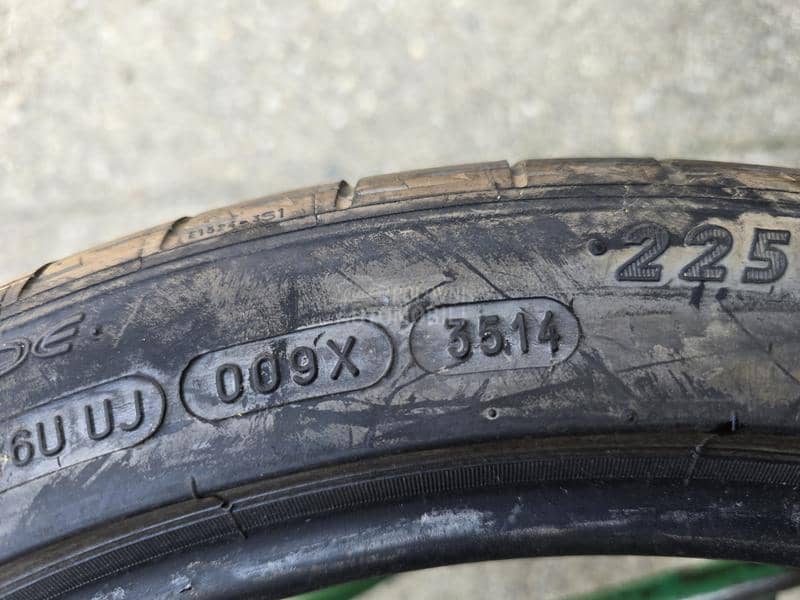 Michelin 225/40 R19 Letnja