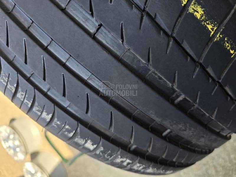 Michelin 225/40 R19 Letnja