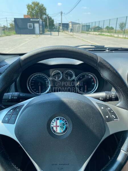 Alfa Romeo MiTo 