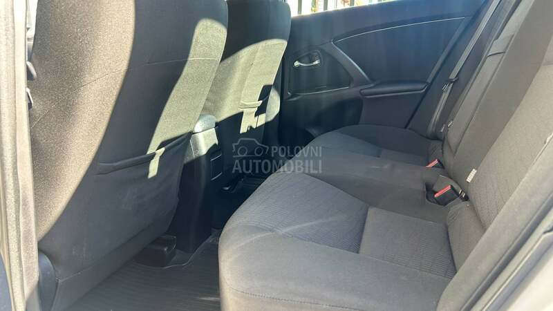 Toyota Avensis 2.0