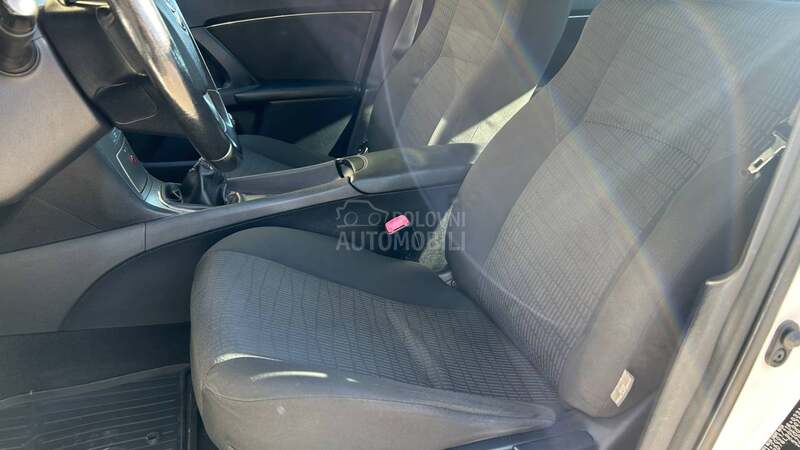 Toyota Avensis 2.0