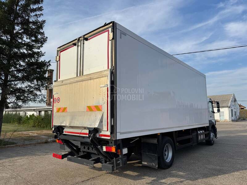 Mercedes Benz Axor 1823
