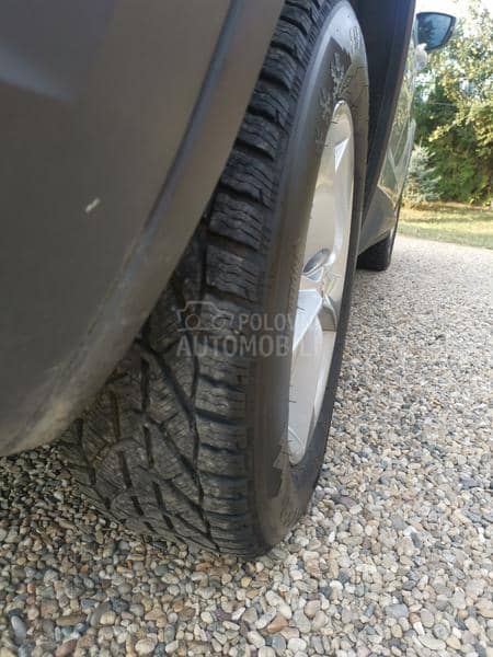 Taurus 215/65 R17 Zimska