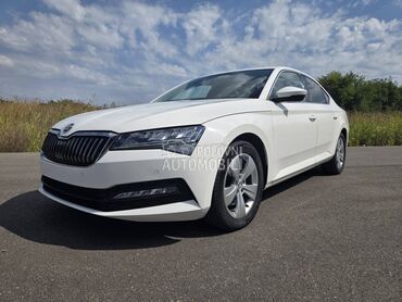 Škoda Superb 2.0 led