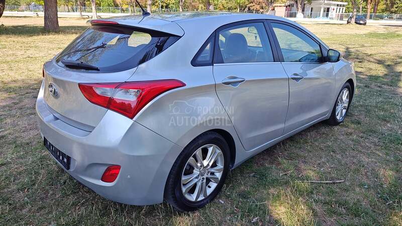 Hyundai i30 1.6 crdi CH