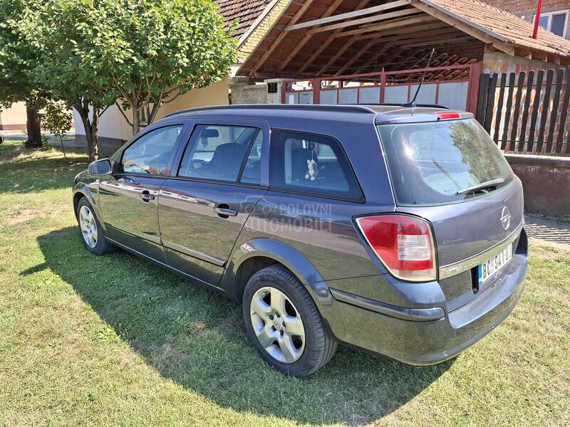 Opel Astra H 