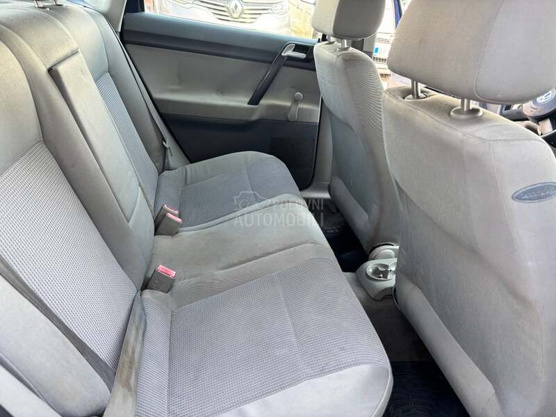 Volkswagen Polo 1.2i