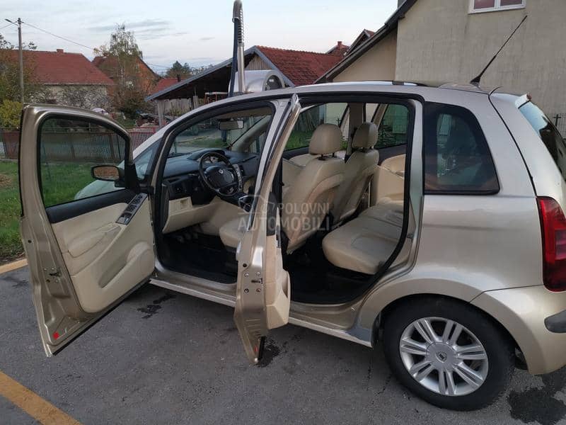 Lancia Musa Motor 1.9 8v