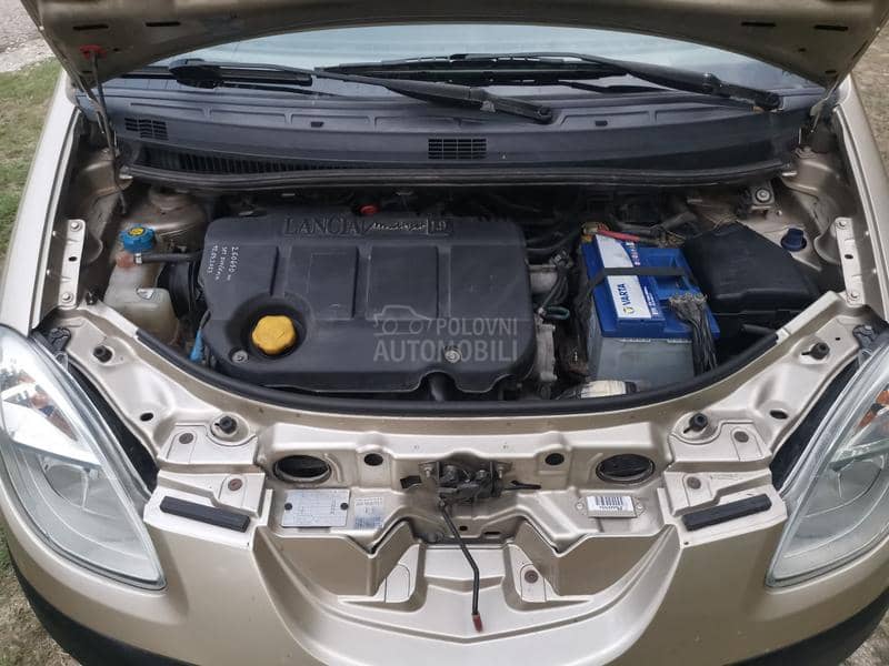 Lancia Musa Motor 1.9 8v