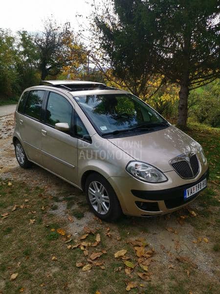 Lancia Musa Motor 1.9 8v