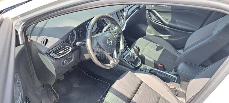 Opel Astra K ELEG. 1.2 110hp MT6