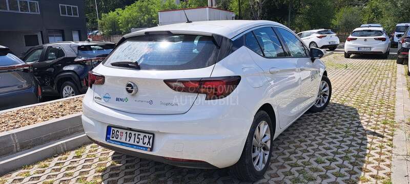 Opel Astra K ELEG. 1.2 110hp MT6