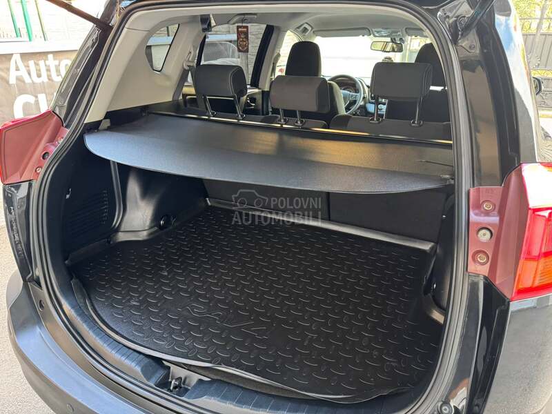 Toyota RAV 4 2.0 4x4 SPORT CH