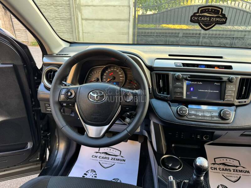 Toyota RAV 4 2.0 4x4 SPORT CH