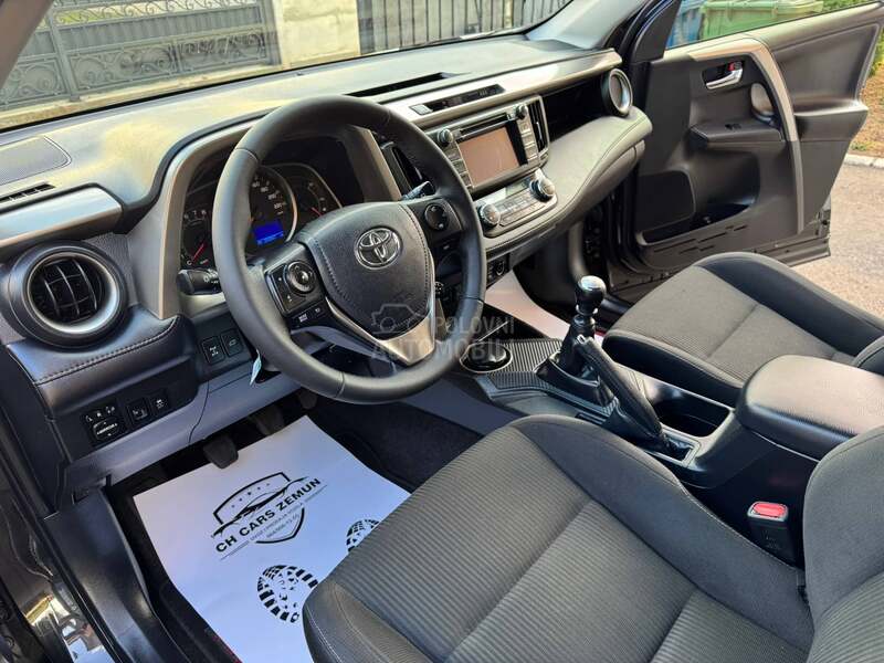 Toyota RAV 4 2.0 4x4 SPORT CH