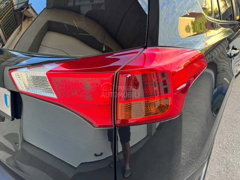 Toyota RAV 4 2.0 4x4 SPORT CH