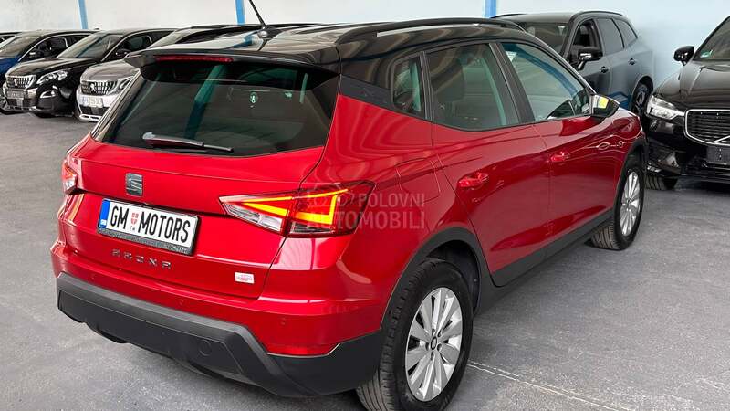 Seat Arona STYLE BI-COLOR PILOT